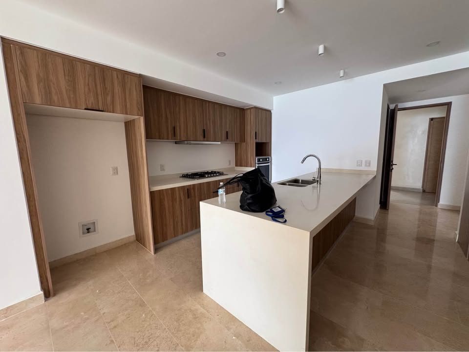 2 Beds 2 Baths - Apartment 3