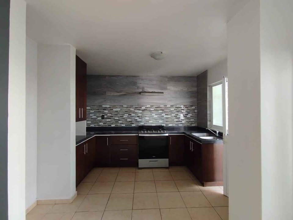 3 habitaciones 2 baños - Casa 2