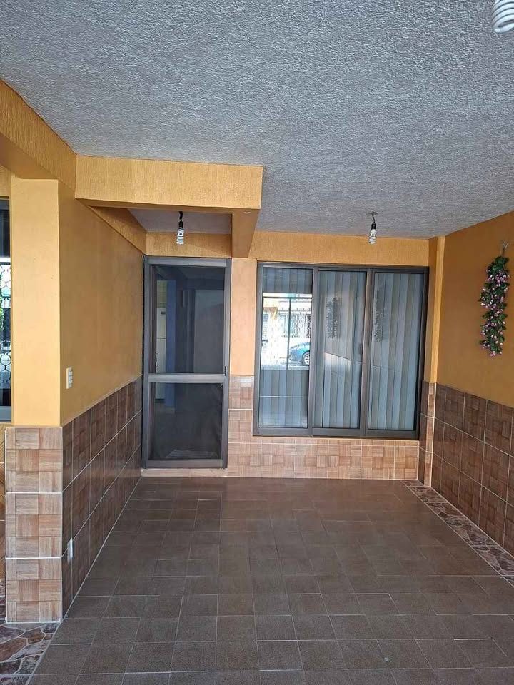 3 habitaciones 2 baños - Casa 2