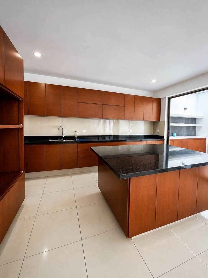 3 habitaciones 4 baños - Casa 2