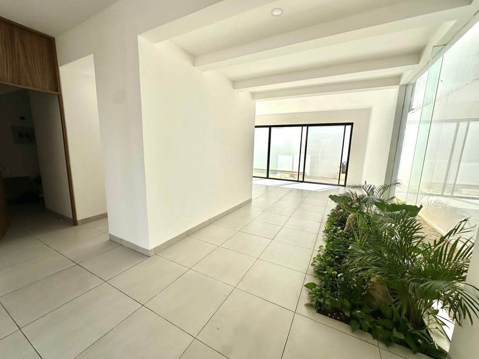 4 Beds 4 Baths - House 2