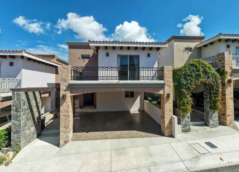 3 Beds 2.5 Baths - House 3
