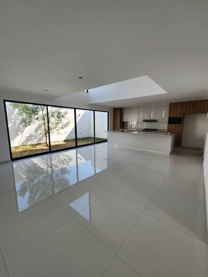Casa en venta · 4 rec · 160 m² · Lomas de Angelópolis 2
