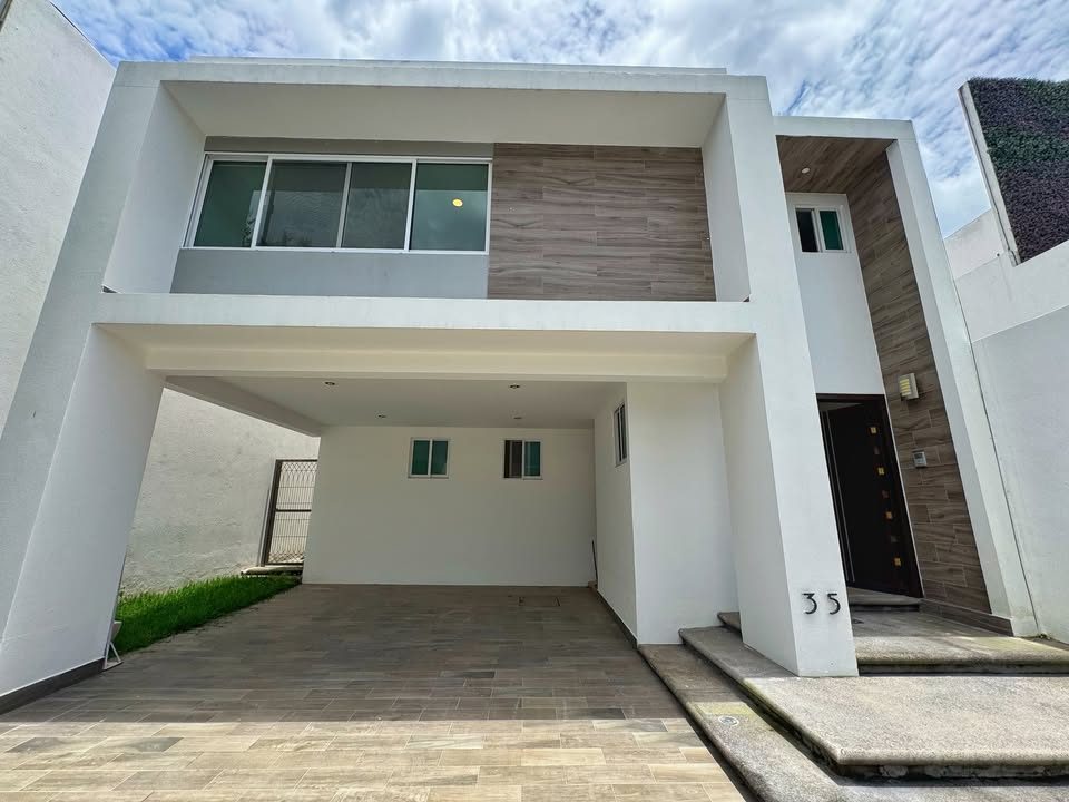 3 habitaciones 4 baños Casa 2