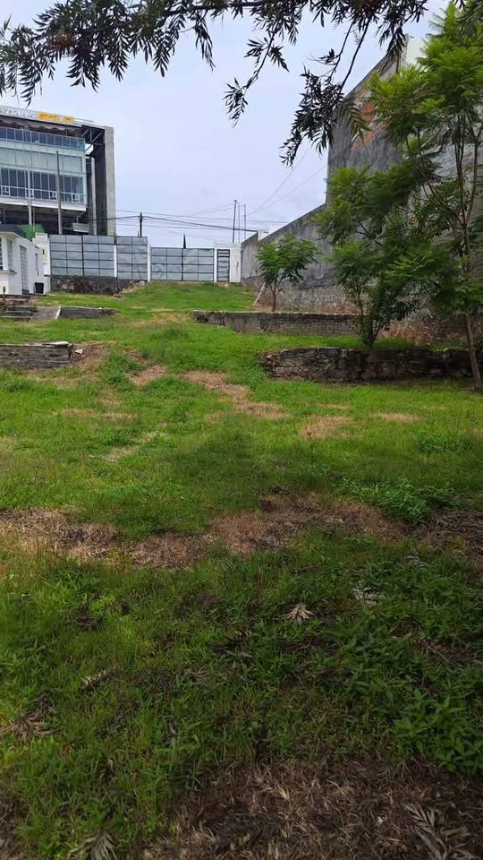 Terreno sobre Av. Juan Pablo Segundo Altozano 2