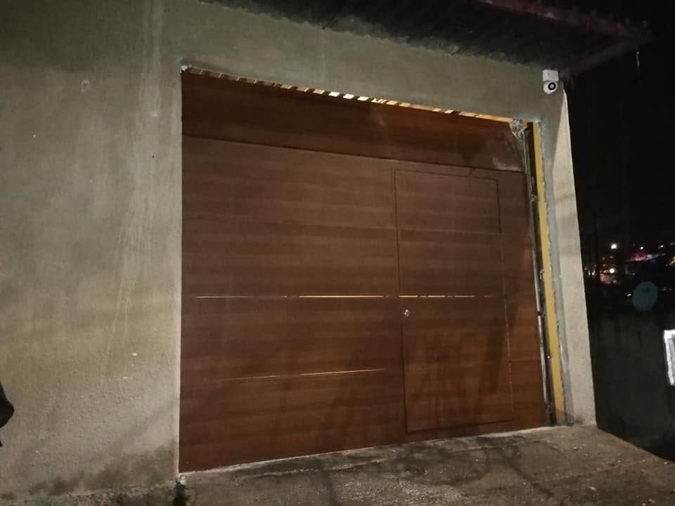 Puertas automáticas 🏘️🚗 2