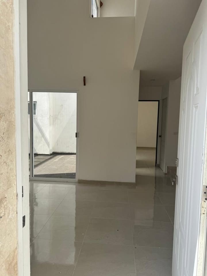 3 habitaciones 4 baños Casa 3