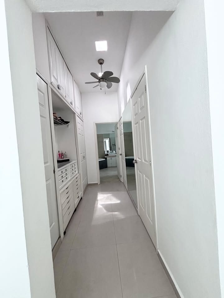 5 habitaciones 6.5 baños Casa 3