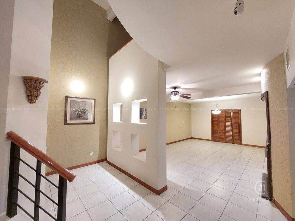 4 habitaciones 3 baños - Casa 2