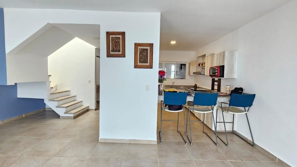3 habitaciones 2.5 baños Casa 2