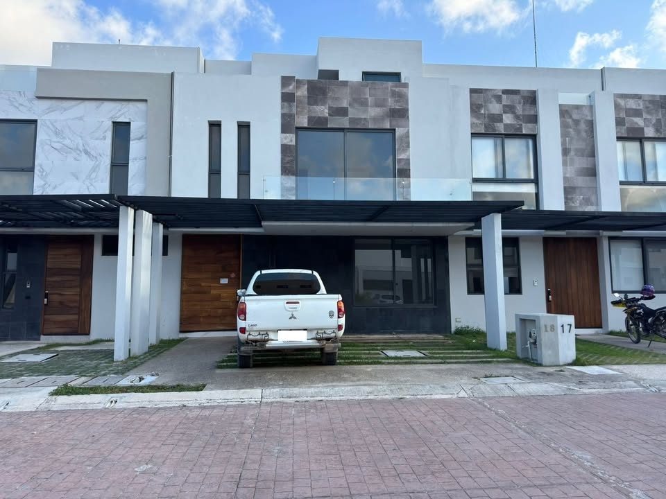 4 habitaciones 4 baños Casa 2