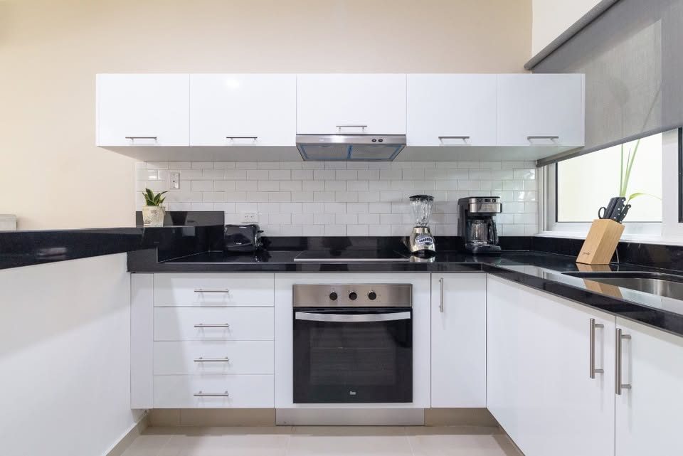 3 Beds 3.5 Baths Apartment 3