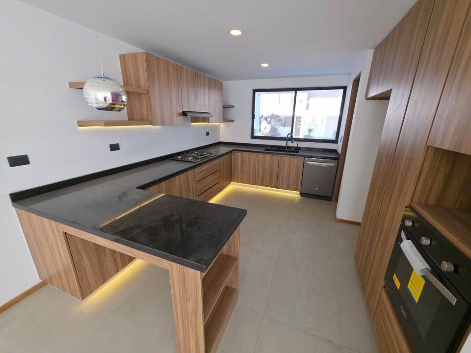 4 habitaciones 4,5 baños - Casa 2