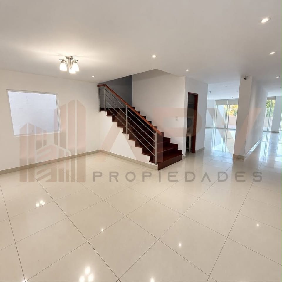 Residencia en Renta - Hacienda Agua Caliente 3