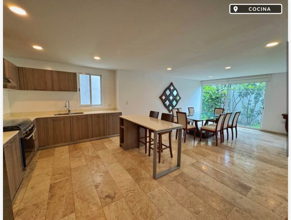 Casa en renta · 3 rec · 240 m² · San Bernardino Tlaxcalancingo 3