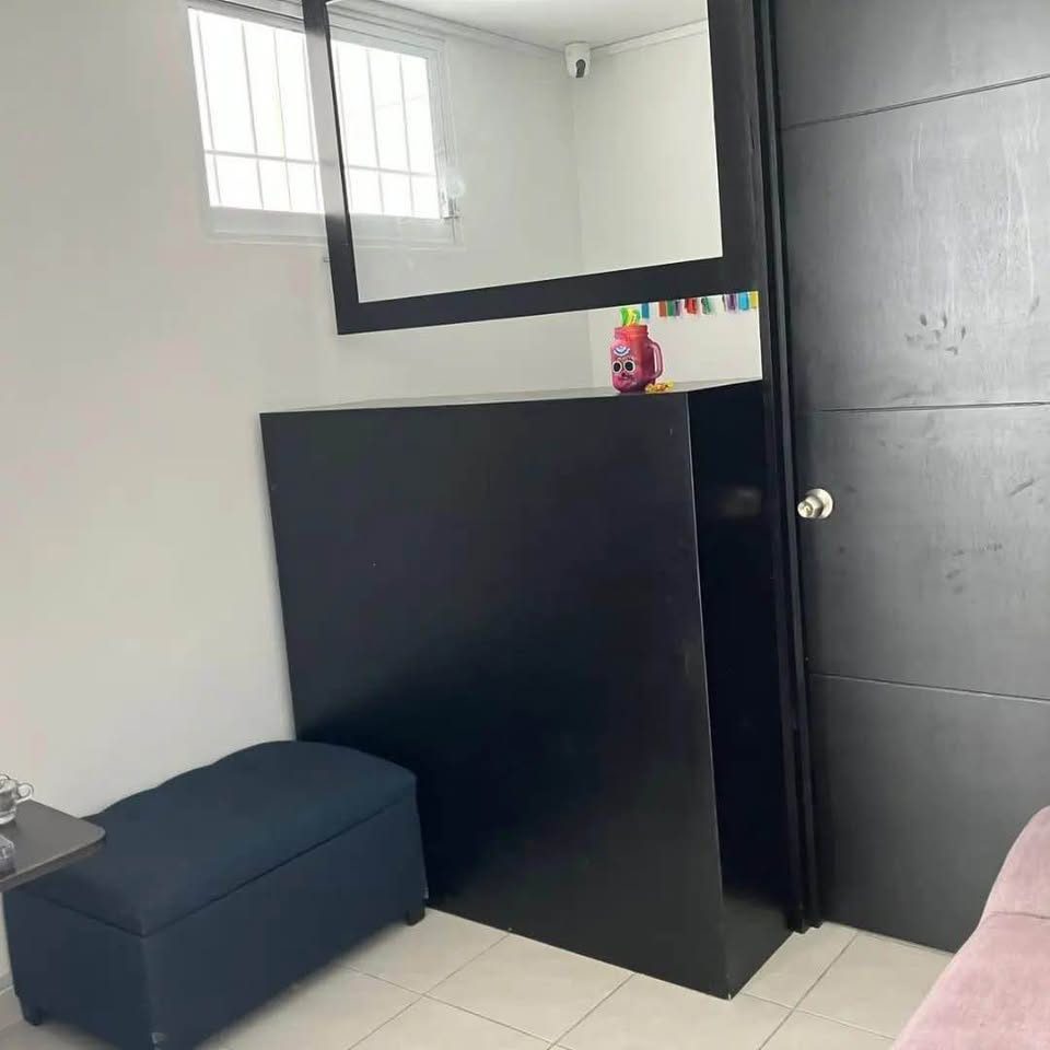RENTA OFICINA/CONSULTORIO 2
