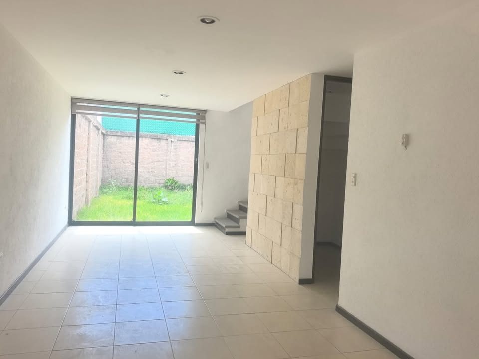 2 habitaciones 1.5 baños Casa 2