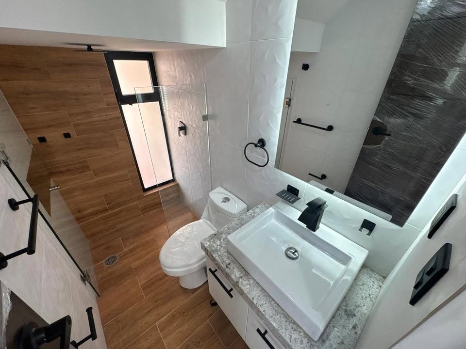 4 habitaciones 4 baños Casa 3
