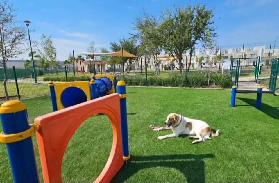 Casa en venta · 3 rec · León 2