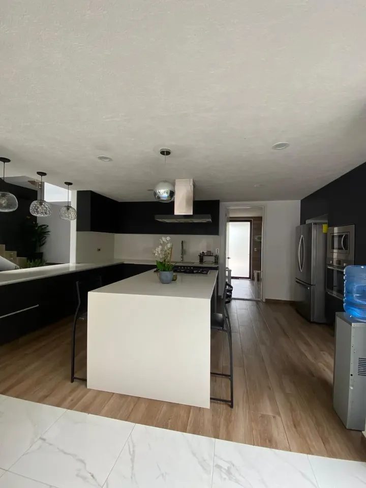 4 habitaciones 5.5 baños Casa 3
