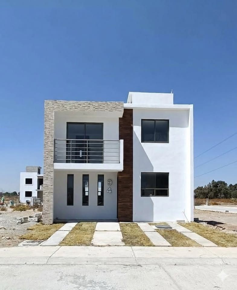 3 habitaciones 2.5 baños Casa 2