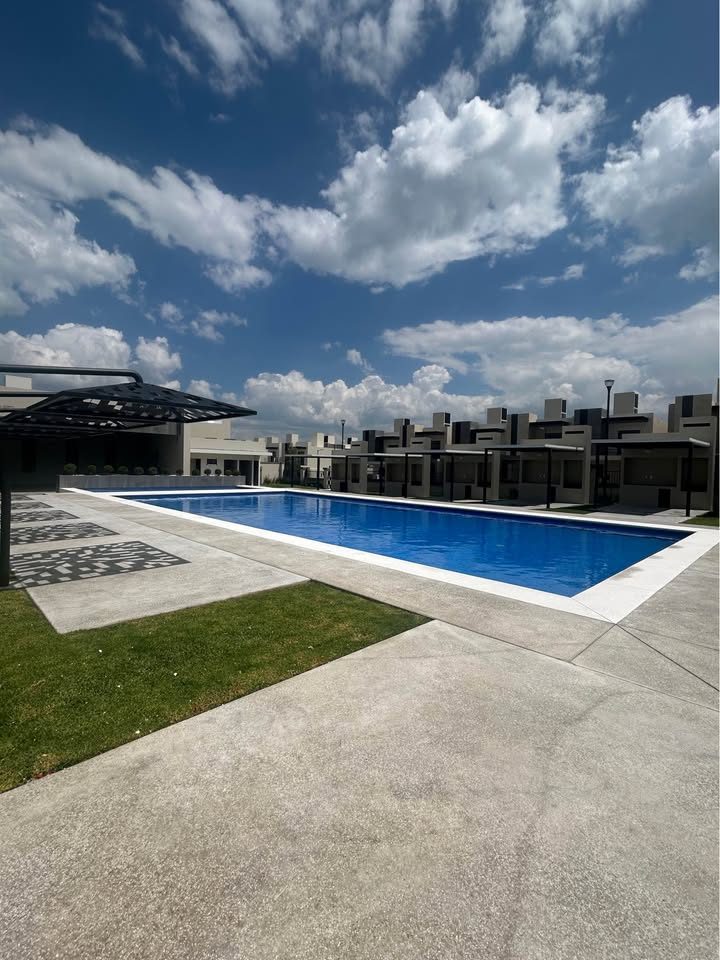 2 Beds 2 Baths - House 3