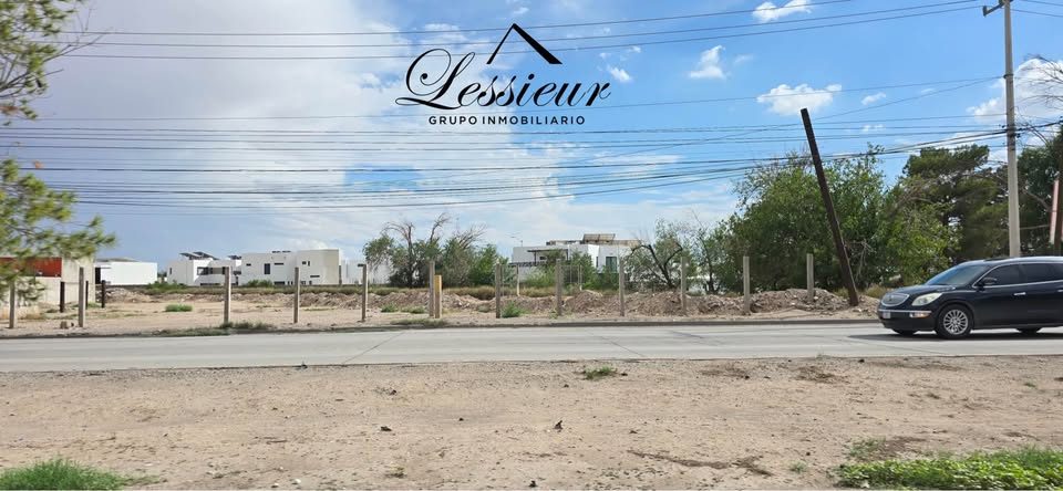 TERRENO EN RENTA EN AV EJÉRCITO NACIONAL 3
