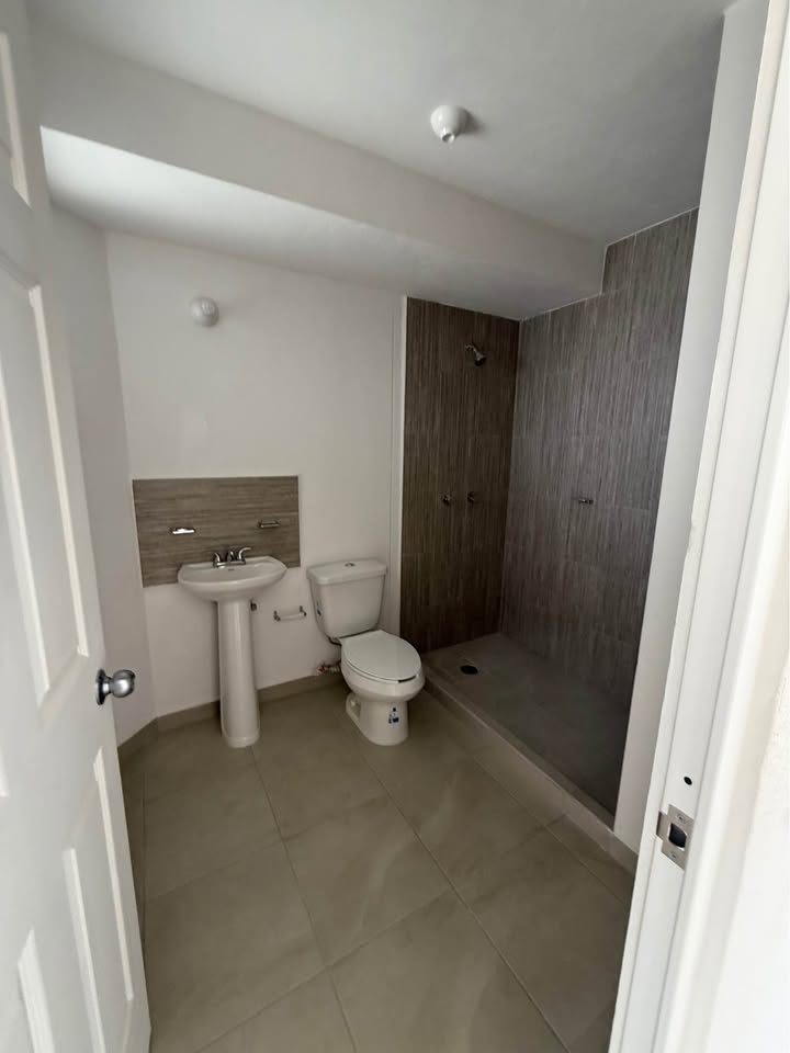 DEPARTAMENTO CON CLOSETS Y COCINA INTEGRAL 2