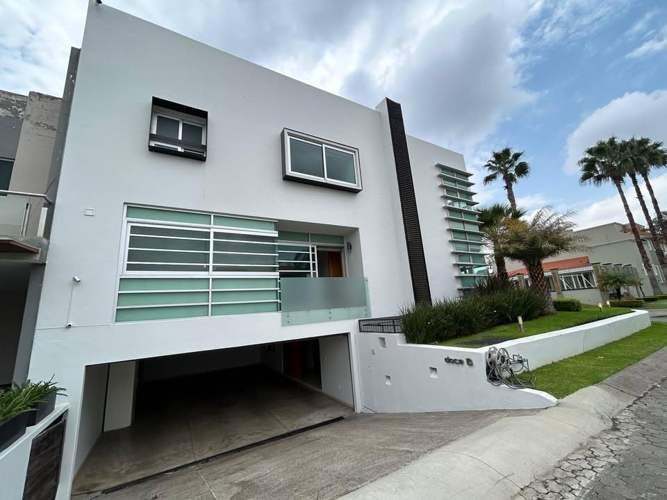 4 habitaciones 5 baños Casa 2