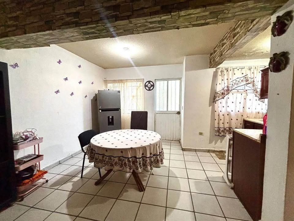 3 habitaciones 1 baño - Casa 2