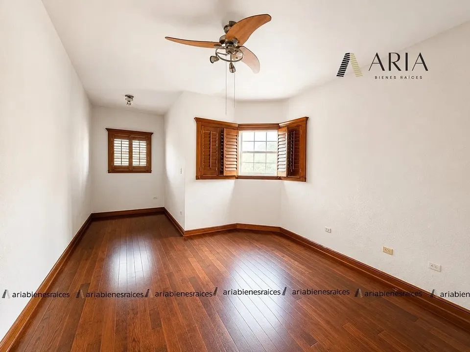 4 habitaciones 4 baños Casa 2