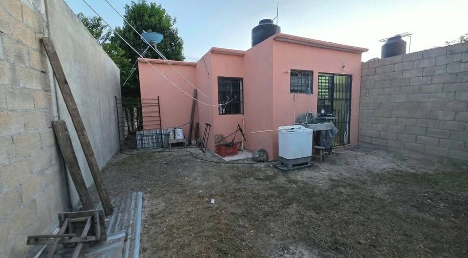 1 habitación 0 baños - Casa 2
