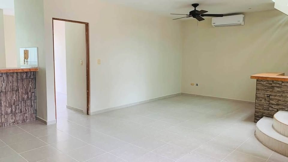 3 habitaciones 2.5 baños Casa 2