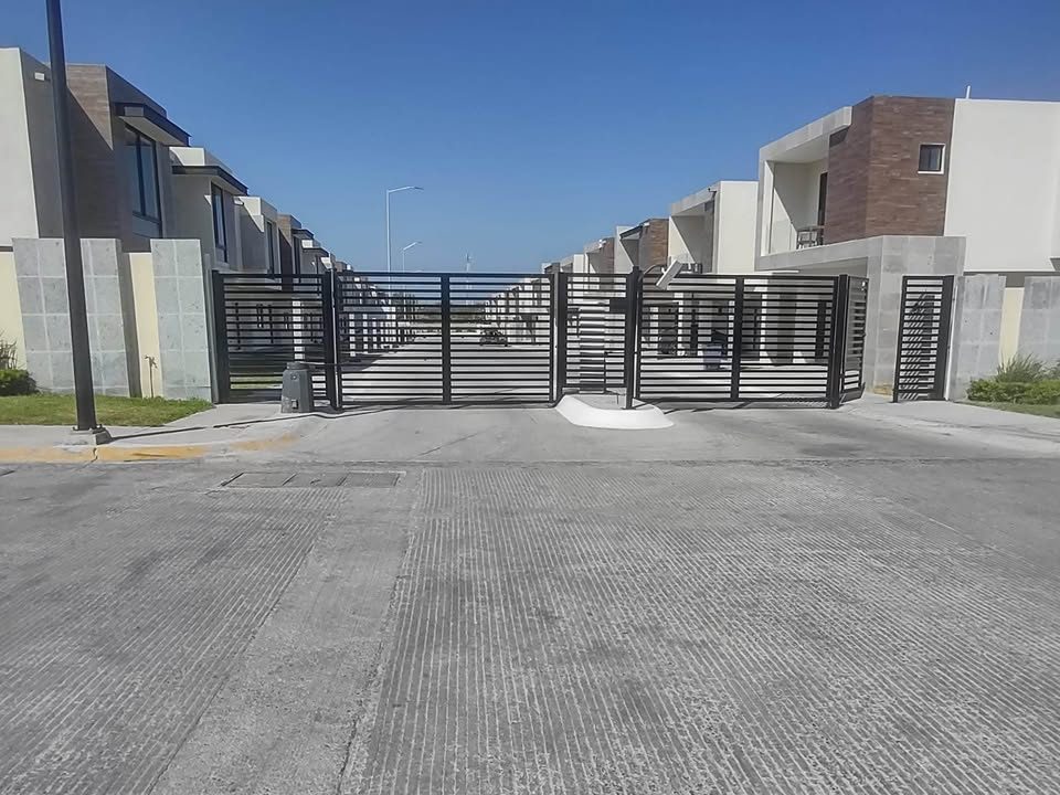 3 Beds 2 Baths - House 2
