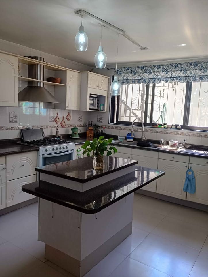 Casa en venta · 4 rec 3
