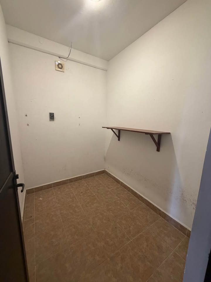 1 habitación 0 baños - Departamento 2