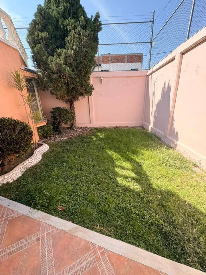 HERMOSA CASA EN VENTA EN ARBOLEDAS 3