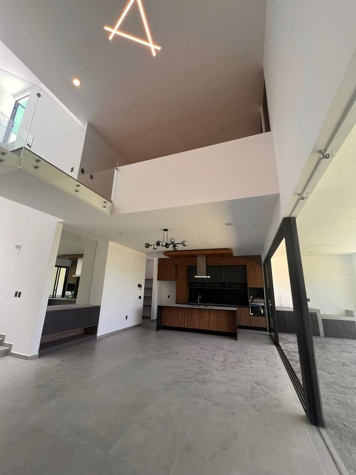 3 habitaciones 4.5 baños Casa 3