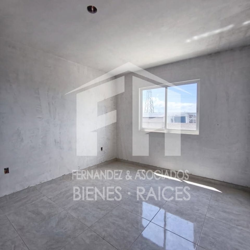 3 habitaciones 2.5 baños Casa 2
