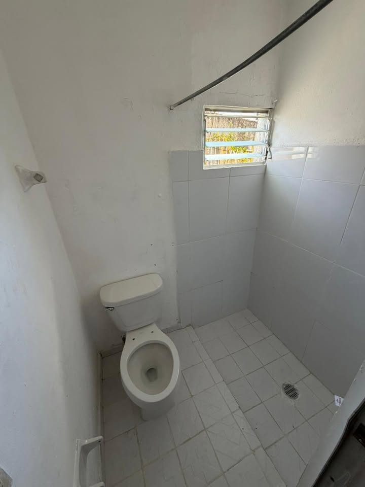 2 habitaciones 1 baño Casa 2
