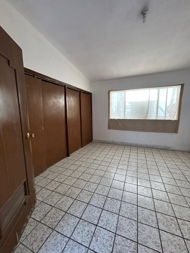 4 habitaciones 1 baño Casa 2