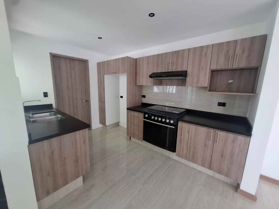 4 habitaciones 4 baños - Casa 3