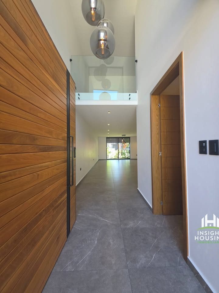5 habitaciones 6 baños Casa 2