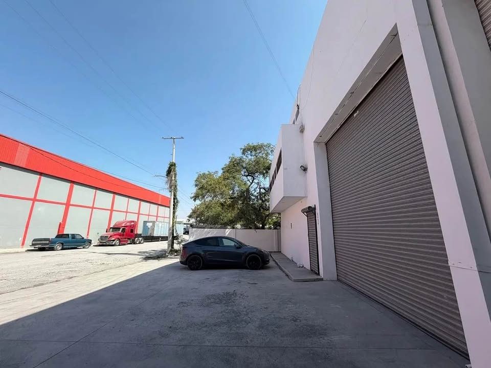 Bodega en renta · 835 m² · San Nicolás de los Garza 2