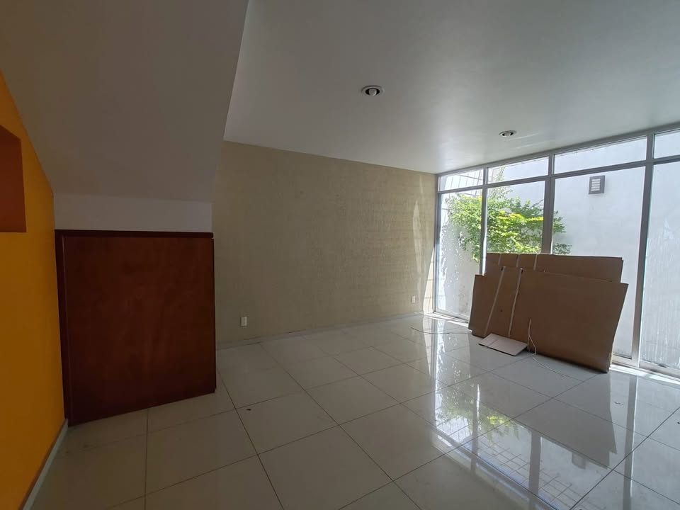 3 habitaciones 2.5 baños Casa 3