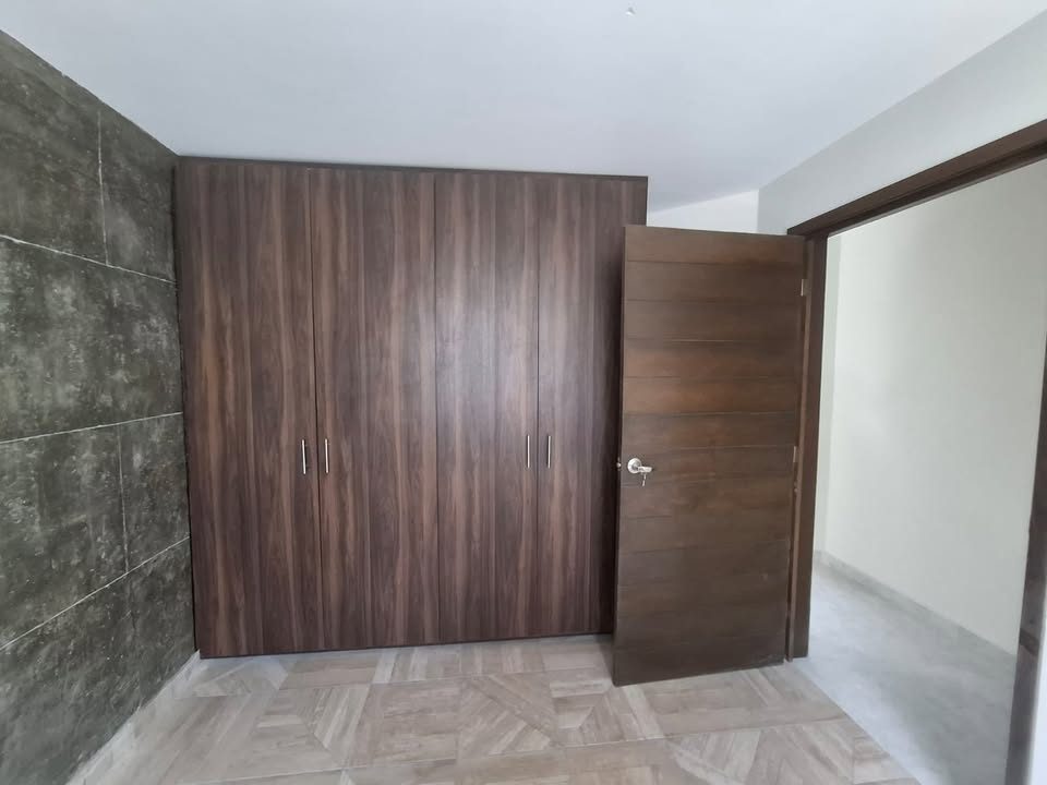 4 habitaciones 2.5 baños Casa 3