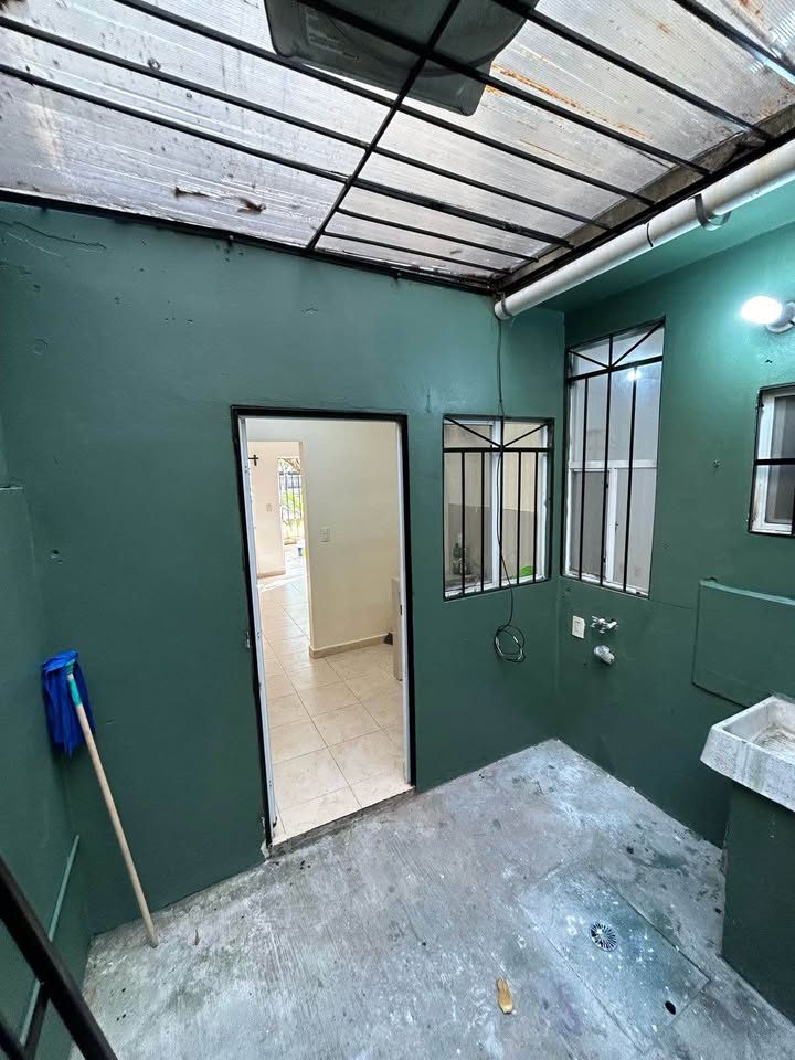 2 Beds 3 Baths - House 2
