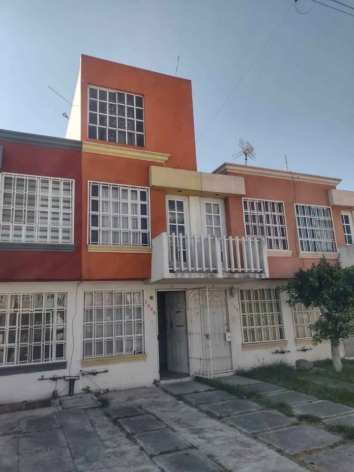 6 habitaciones 2 baños - Casa 2