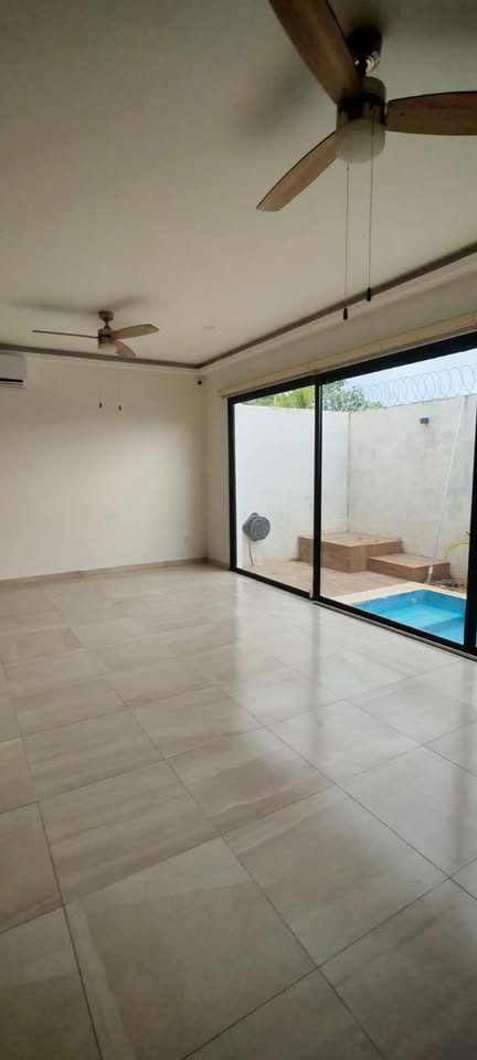 3 habitaciones 2.5 baños Casa 3