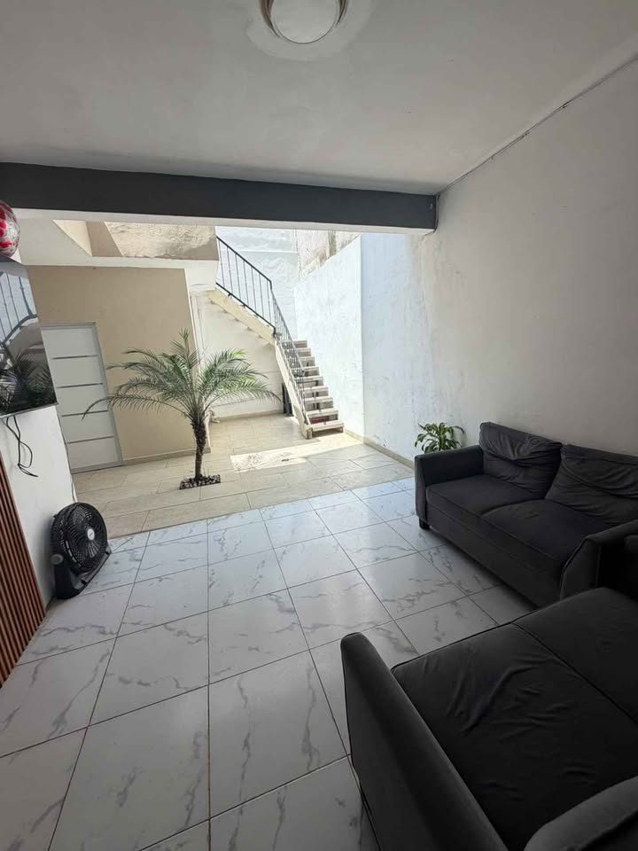 4 habitaciones 3 baños - Casa 2